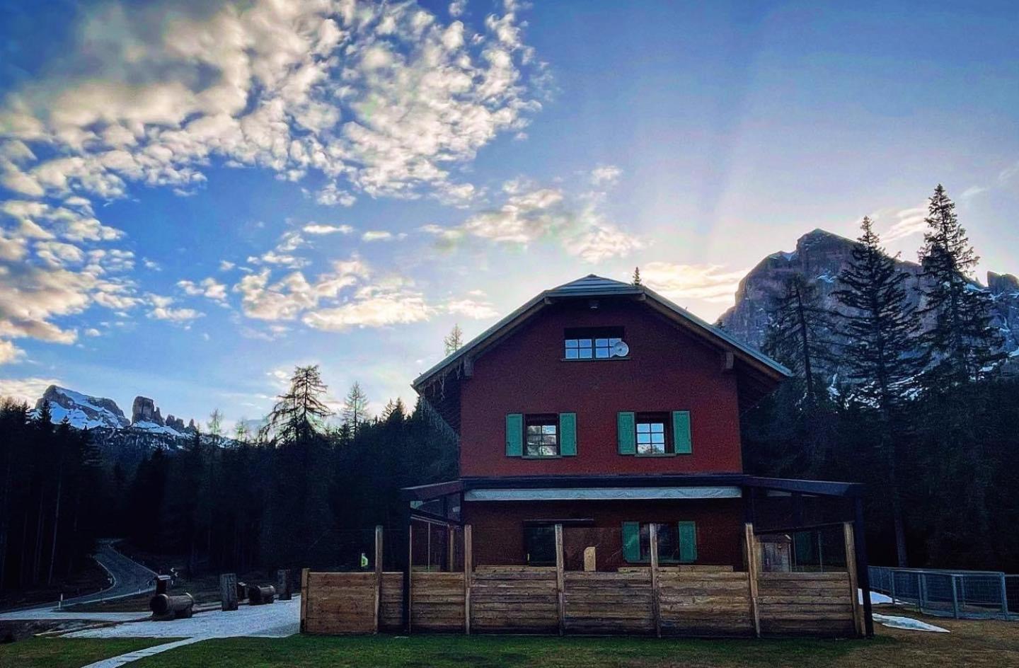 Ciasa Vervei Cortina d'Ampezzo Bagian luar foto